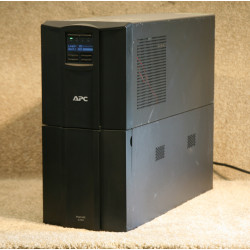 APC SMT2200iC Smart Connect UPS