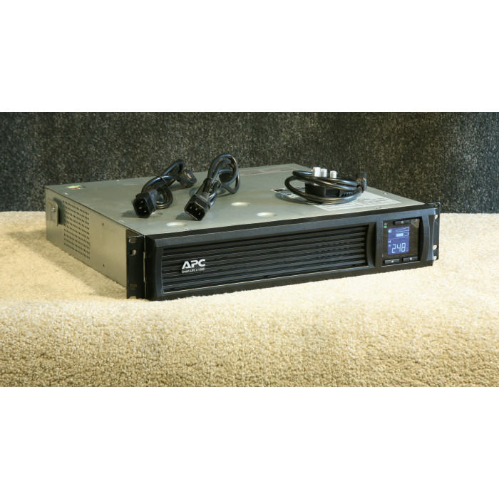 APC SMC1000I2UC Smart Connect UPS